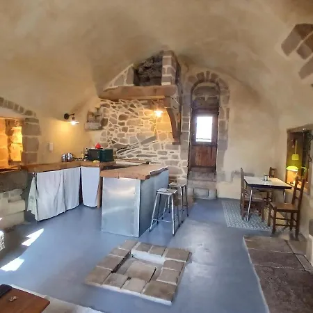 Le Clou De Malte * Vezins-de-Levezou