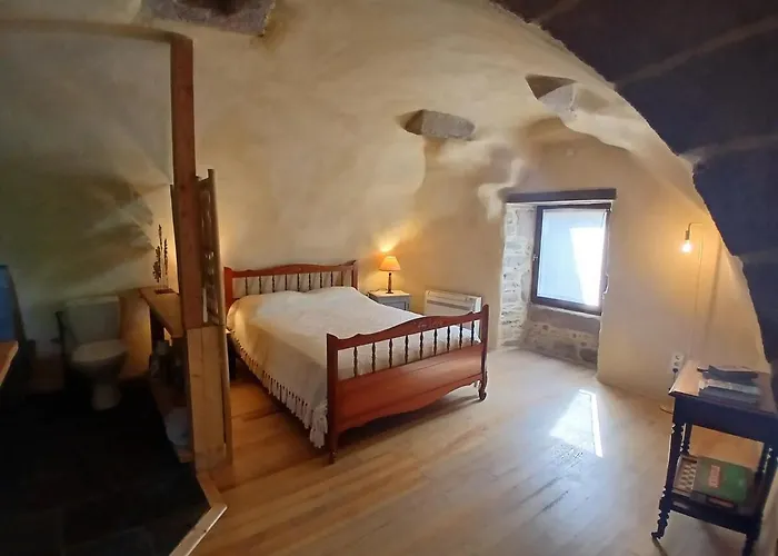 Le Clou De Malte * Vezins-de-Levezou