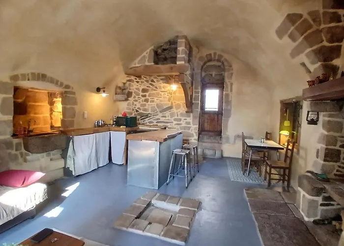 Le Clou De Malte * Vezins-de-Levezou